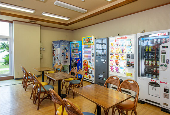 Vending machines corner(1st floor)
